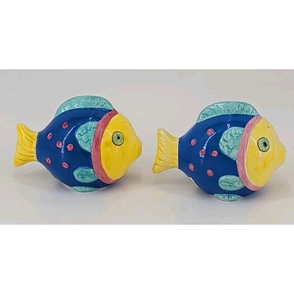 Salt & Pepper Shakers Set Figural Tropical Fish Colorful Ceramic Philippines - Picture 3 of 10